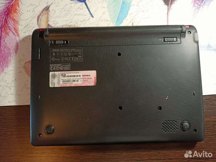 Нетбук Asus