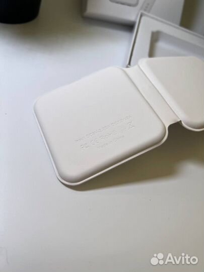 Беспроводная зарядка на 2 устройства (новая)