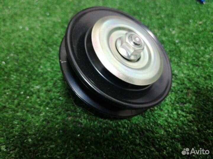 Шкив ролик натяжителя Mitsubishi Pajero Montero