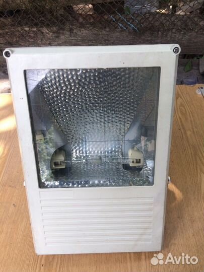 Прожектор уличный