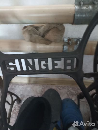 Швейная машина Singer