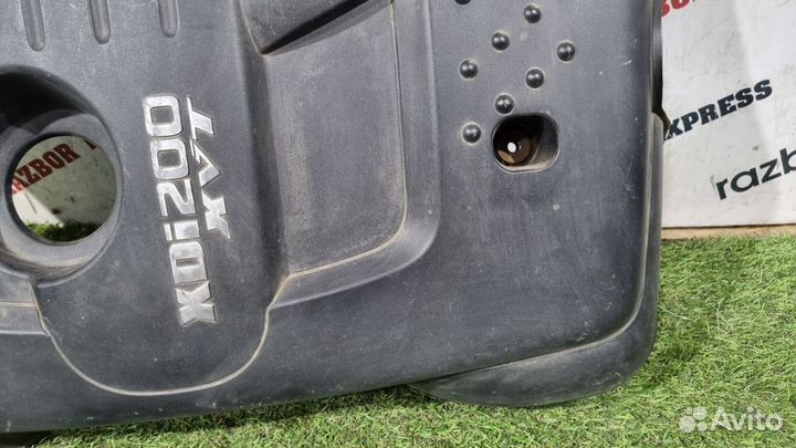 Накладка декоративная kyron (2005) (на двигатель)