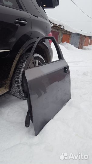 Дверь водителя bmw е60