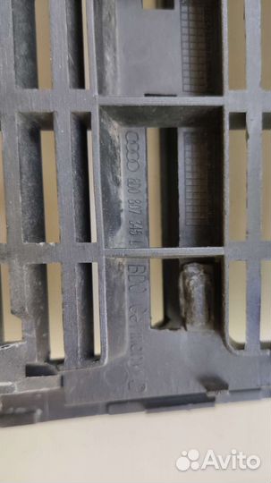 Решётка бампера s4b5 8D0807345L