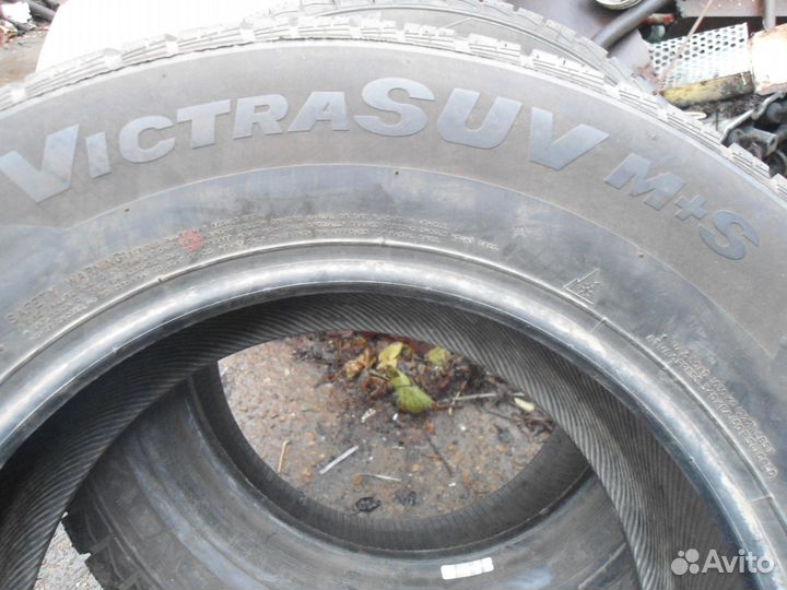 Maxxis Victra SUV M+S 235/70 R16