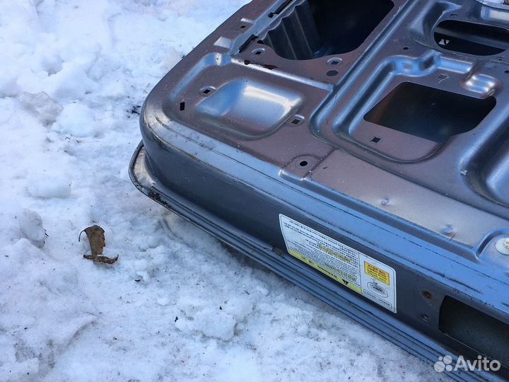 Дверь багажника Санг Енг Рекстон