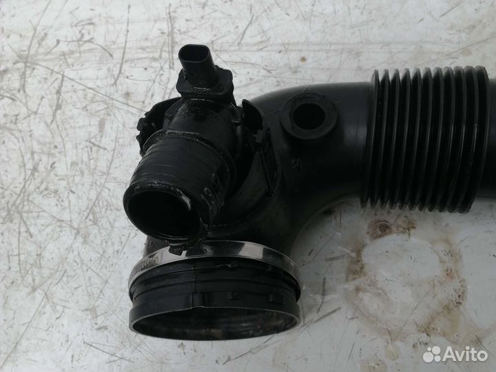 Воздуховод BMW 3-Series F30 N20B20