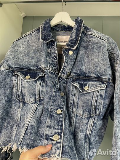 Джинсовая куртка женская рваная (44-46)