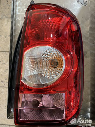 Фонарь задний renault duster