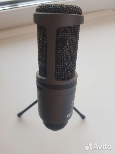 Микрофон Audio-technica AT2020USB+