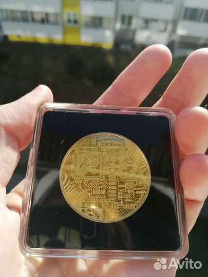 Монета Биткоин