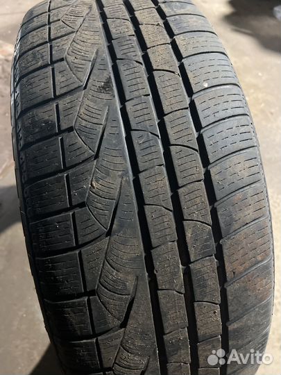 Pirelli Winter Sottozero 210 245/50 R18