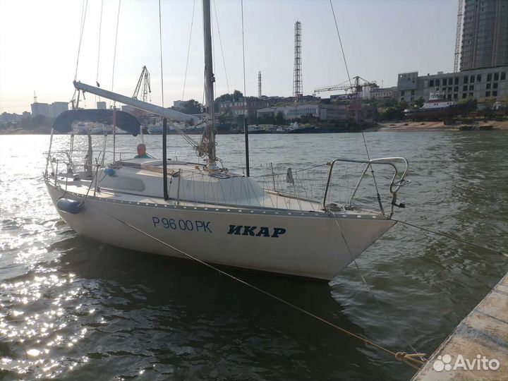 Прогулка на парусной яхте