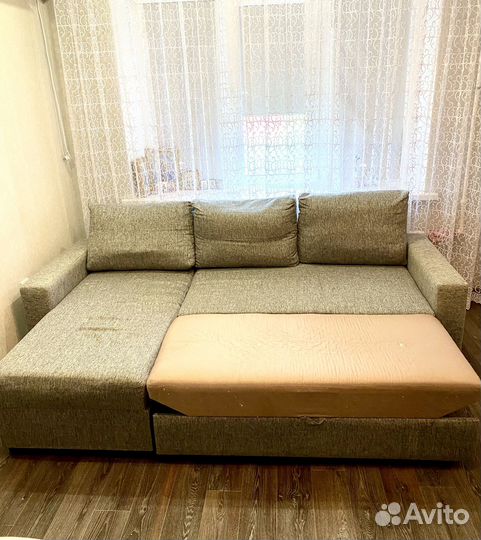 Продам угловой диван