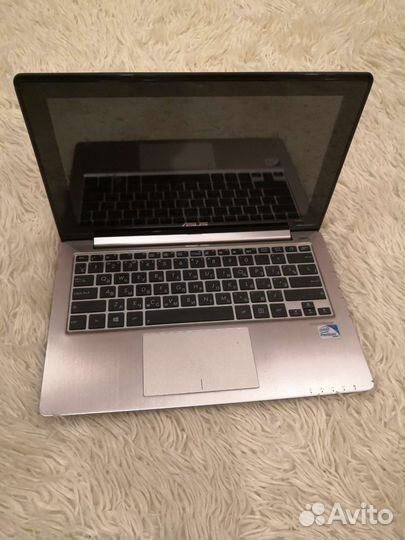 Ноутбук asus S200E