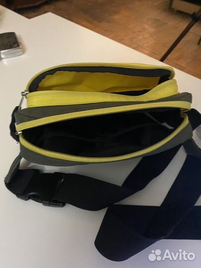 Поясная сумка levis