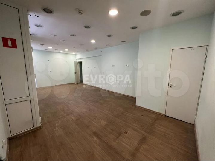 Помещение 156 м²