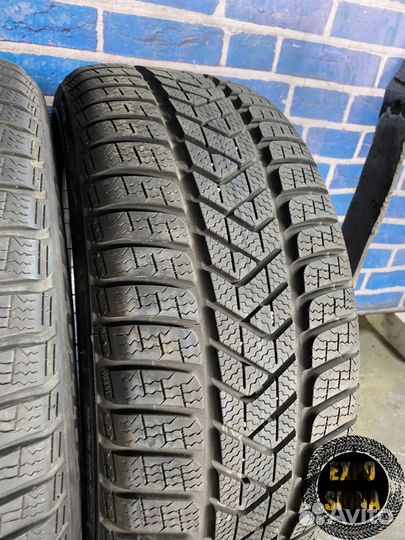 Pirelli Winter Sottozero 3 225/40 R18 92V