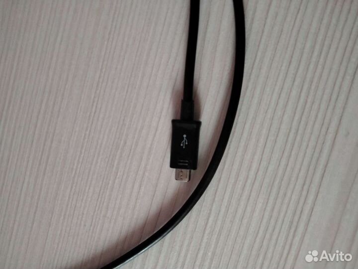 Кабель для смартфона