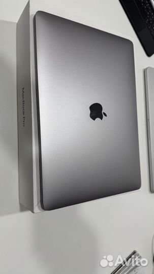 Apple macbook pro 13 2019