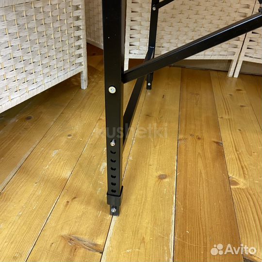 Массажный стол с регулировкой высоты