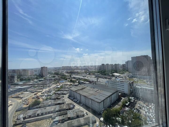 1-к. квартира, 42 м², 21/25 эт.