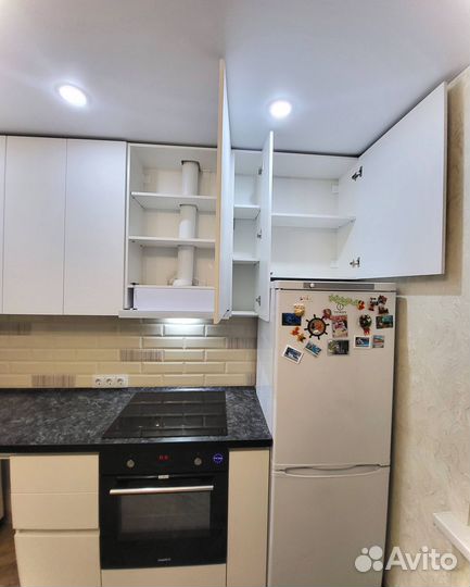 Кухонный гарнитур угловой