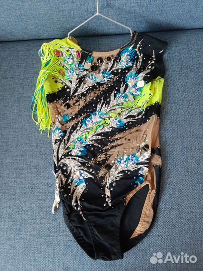 Продам купальник для художественной гимнастики