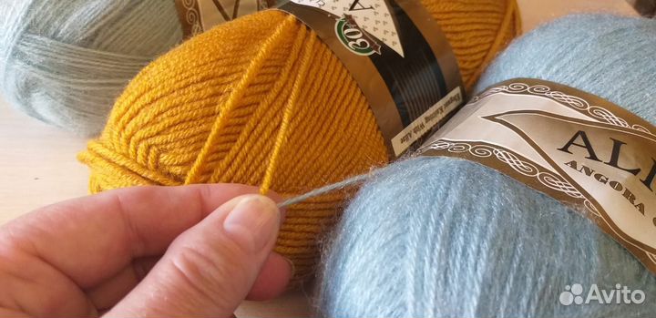 Пряжа Alize голубая и охра