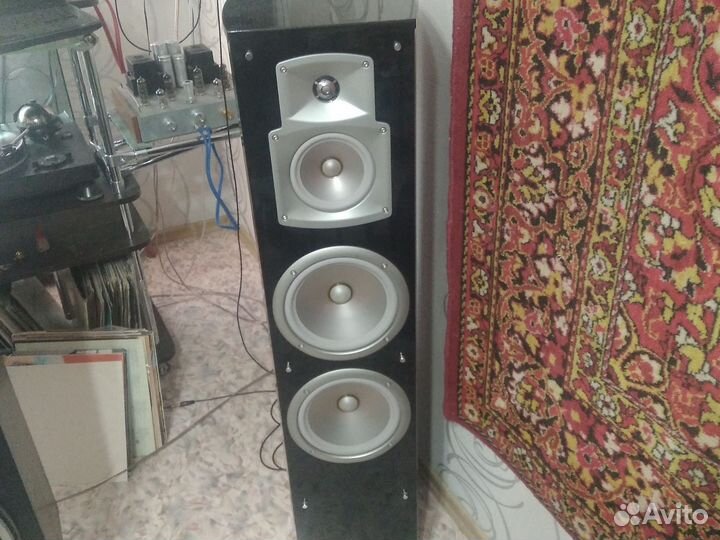 Акустика напольная Yamaha ns-777