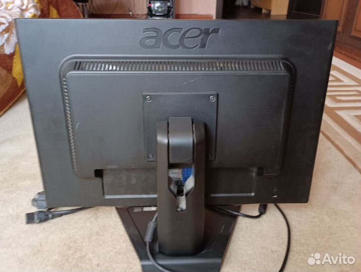 ЖК монитор 22