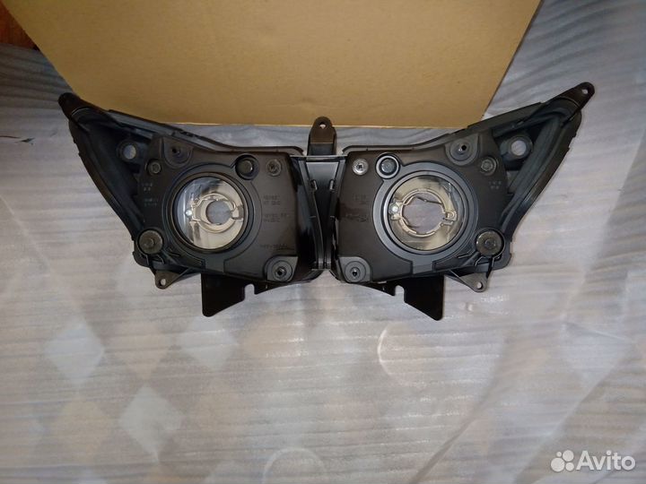 Фара для yamaha FZ6 S 2004-09 год новая