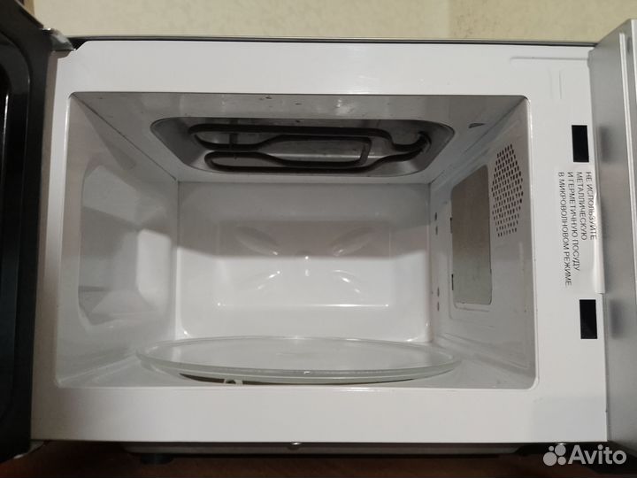 Микроволновая печь Haier с грилем