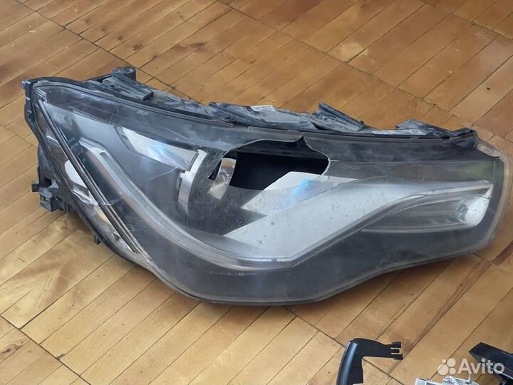 Фары левая/правая Audi A1