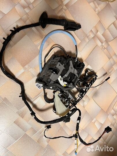 Замок правой задней двери BMW X6