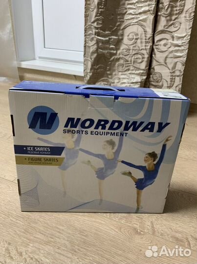 Коньки фигурные детские