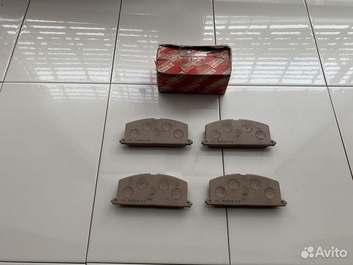 Передние колодки Toyota Camry Vista Celica Avensis
