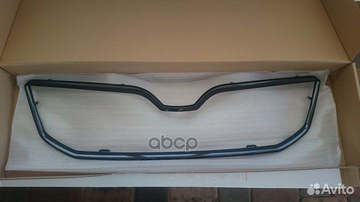 Накладка решетки радиатора 5E0853761AF9R VAG