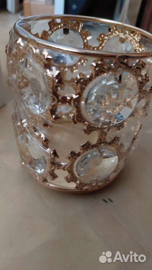 Красивая подставка для инструментов / кистей