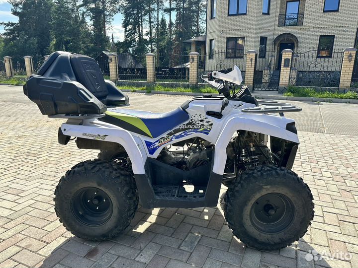 Квадроцикл Gladiator f200 lux