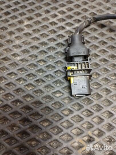 Датчик сигнализации Volvo FH4 22276423