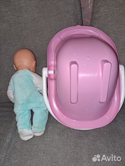 Пупс с переноской