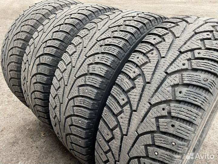 Nokian Tyres Hakkapeliitta SUV 5 235/65 R17