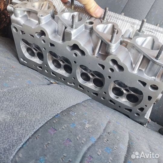 Продам головку хендай тибурон елантра