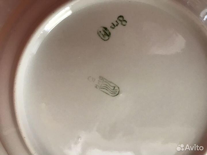 Тарелки фарфоровые большие