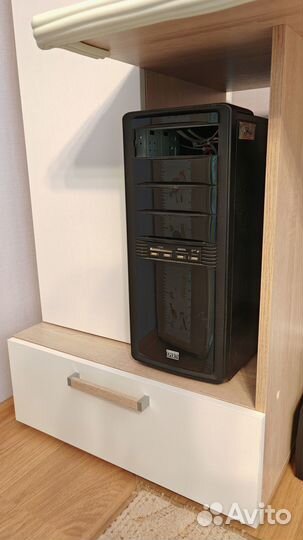 Стол со шкафом