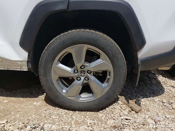 Toyota RAV4 колеса R18