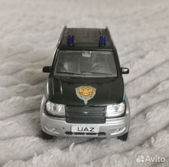 Машинка УАЗ 3163 фсб России