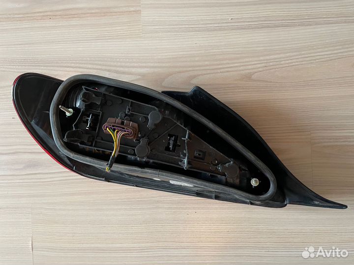Фонарь задний правый peugeot 406 coupe