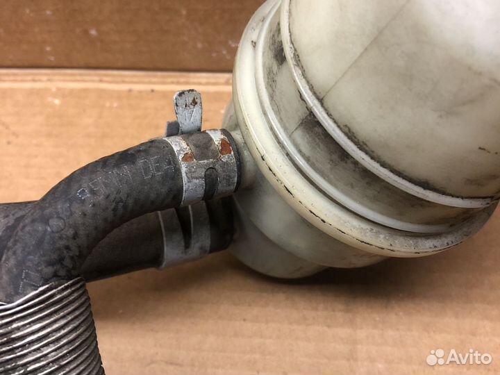 Бачок гидроусилителя Додж Нитро